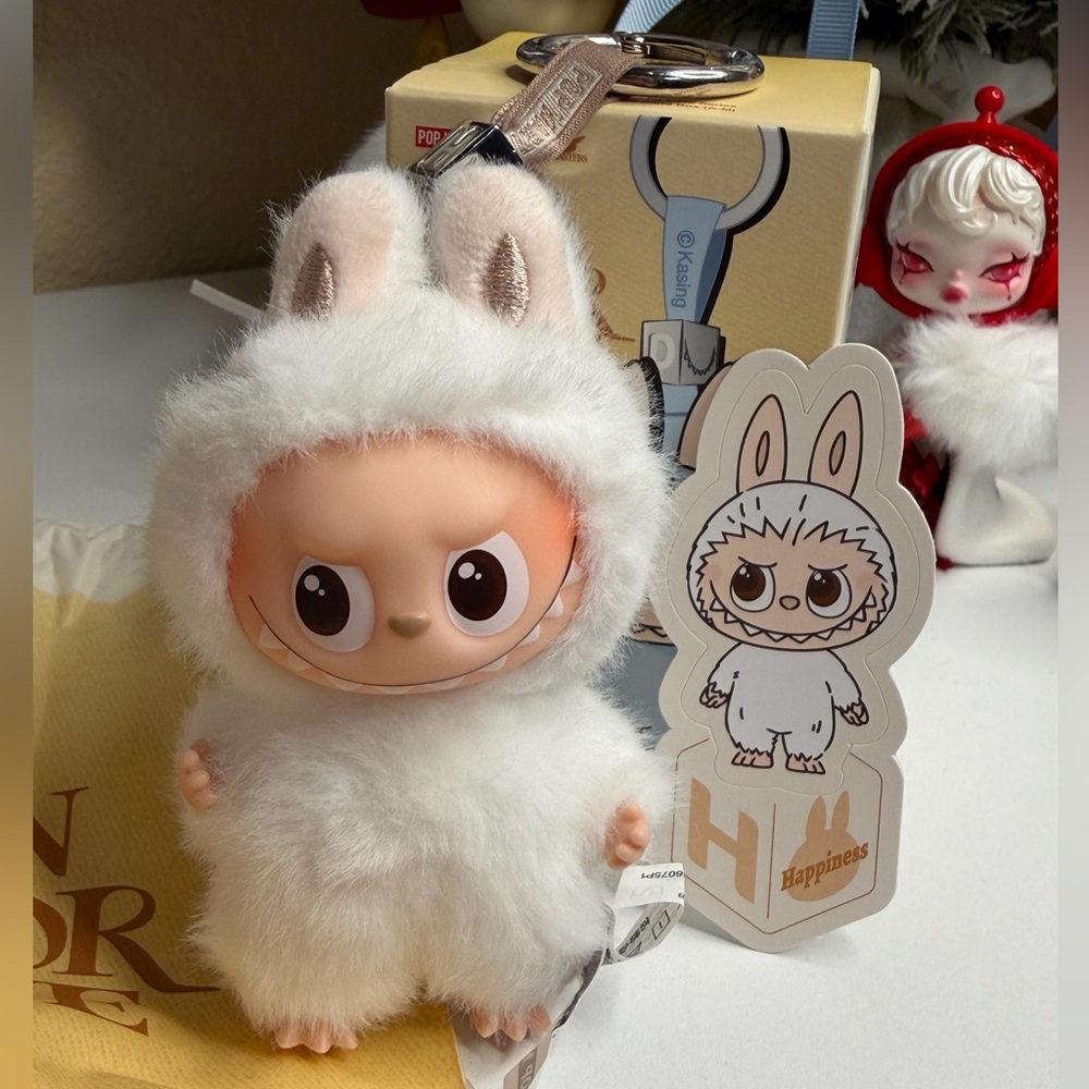 Authentic Pin For Love Letter H. New Box Opened from bottom from Pop Mart.